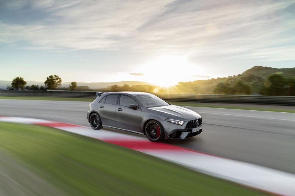 hd-mercedes_amg_a_45_4maticplus_et_cla_45_4maticplus_les_enfants_terribles_1-36
