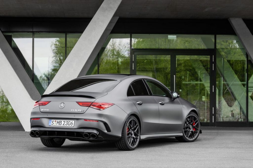 hd-mercedes_amg_a_45_4maticplus_et_cla_45_4maticplus_les_enfants_terribles_3-17