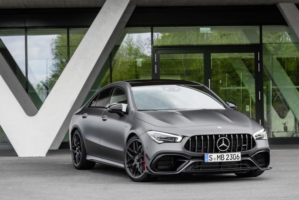 hd-mercedes_amg_a_45_4maticplus_et_cla_45_4maticplus_les_enfants_terribles_3-20