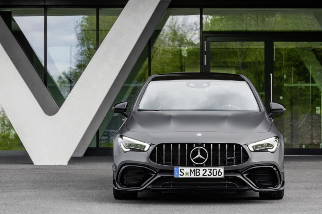 hd-mercedes_amg_a_45_4maticplus_et_cla_45_4maticplus_les_enfants_terribles_3-21