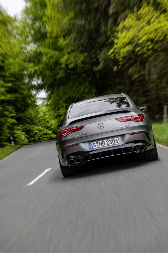 hd-mercedes_amg_a_45_4maticplus_et_cla_45_4maticplus_les_enfants_terribles_3-23