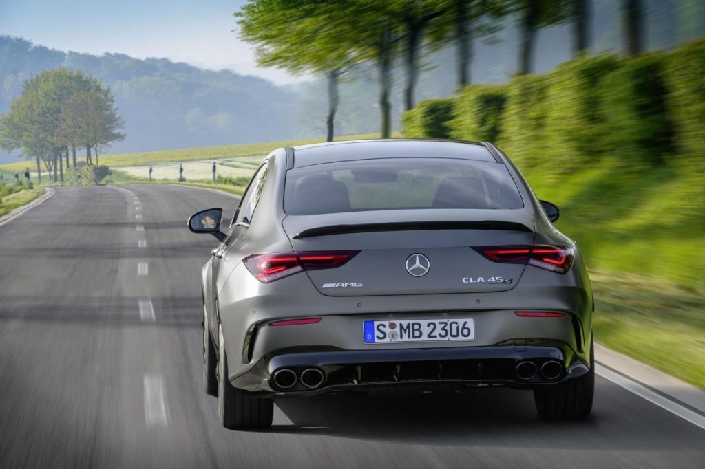 hd-mercedes_amg_a_45_4maticplus_et_cla_45_4maticplus_les_enfants_terribles_3-31