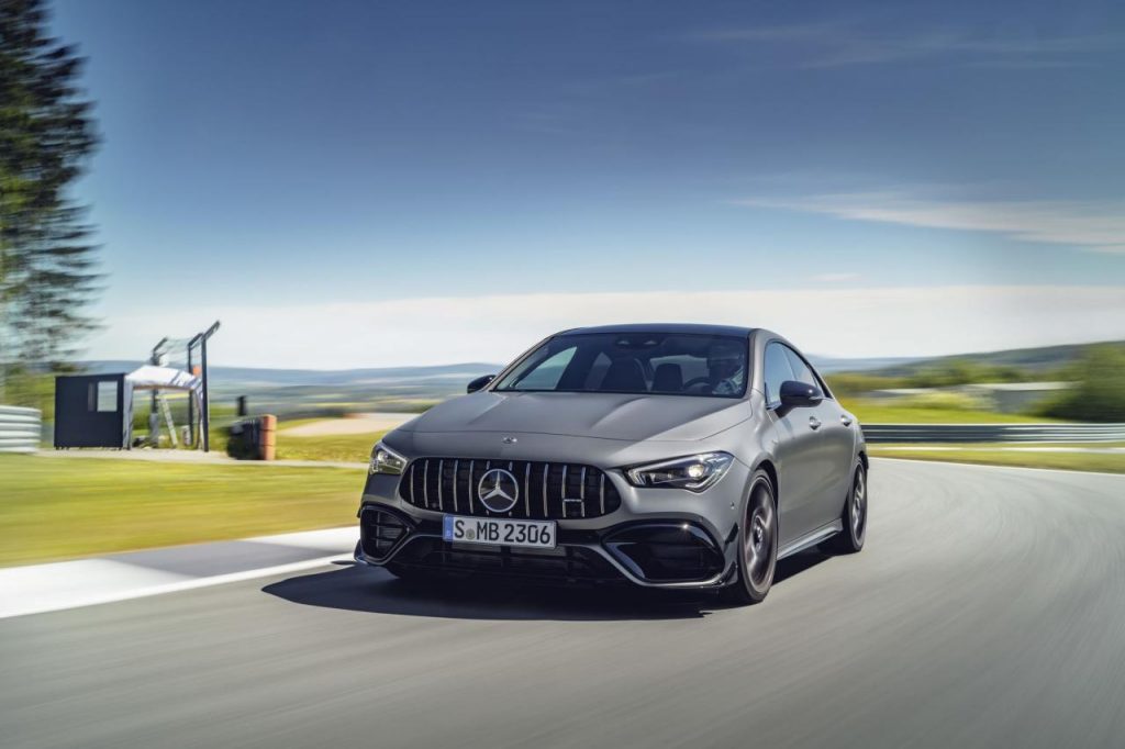 hd-mercedes_amg_a_45_4maticplus_et_cla_45_4maticplus_les_enfants_terribles_3-38