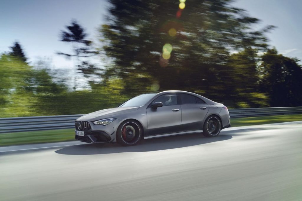 hd-mercedes_amg_a_45_4maticplus_et_cla_45_4maticplus_les_enfants_terribles_3-40