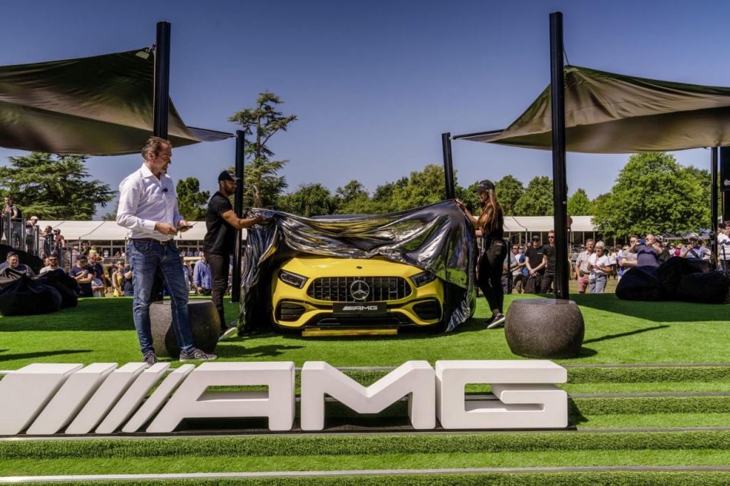 hd-mercedes_amg_a_45_4maticplus_et_cla_45_4maticplus_les_enfants_terribles_3-8