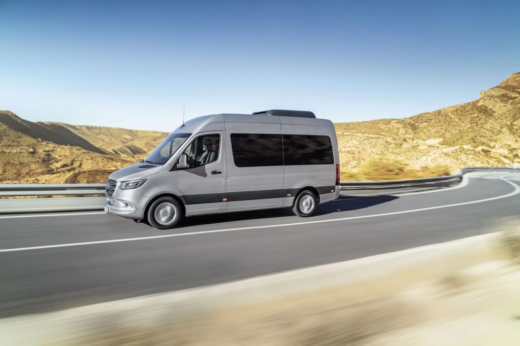 hd-mercedes_sprinter_une_3me_gnration_connecte_1-22