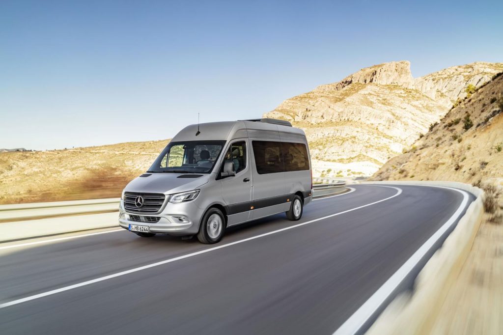 hd-mercedes_sprinter_une_3me_gnration_connecte_1-25