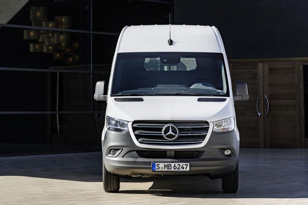 hd-mercedes_sprinter_une_3me_gnration_connecte_1-43