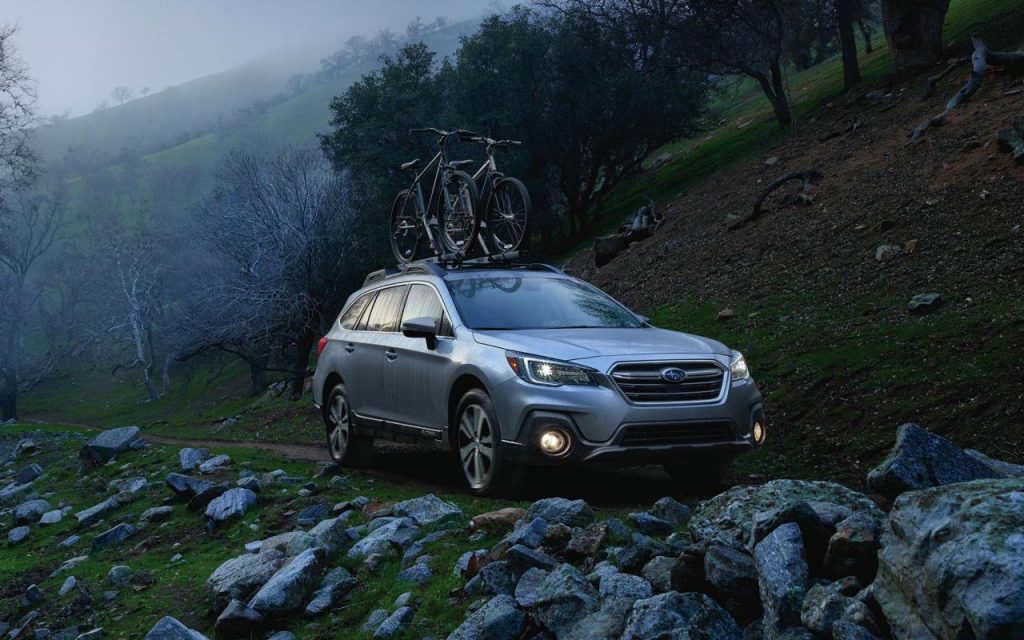 hd-new_york_2017_subaru_outback_1-7