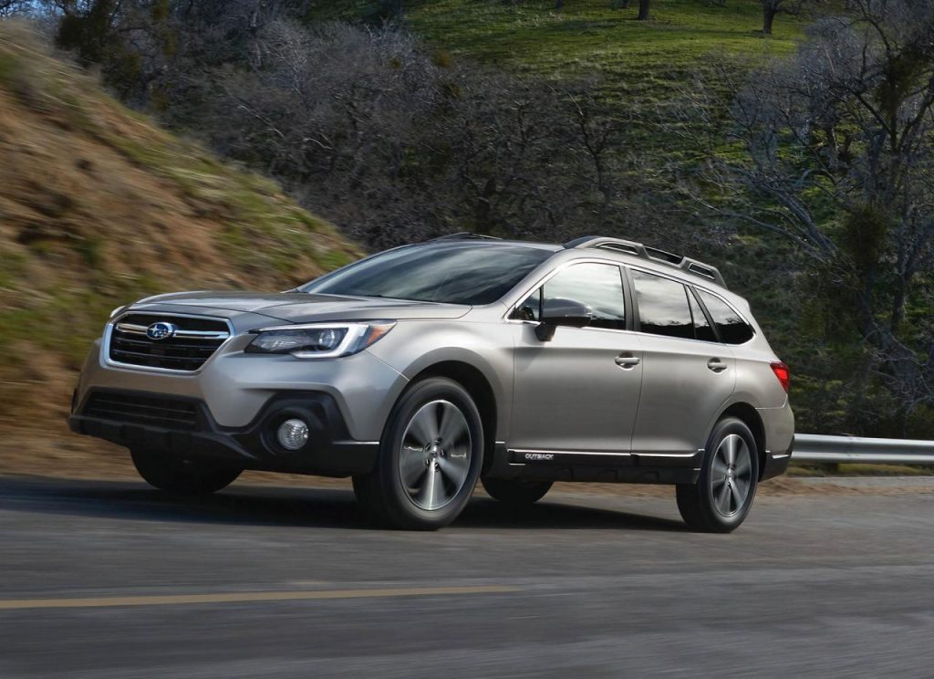 hd-new_york_2017_subaru_outback_1-9