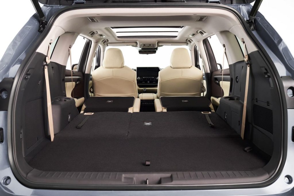 hd-new_york_2019_toyota_highlander_1-1