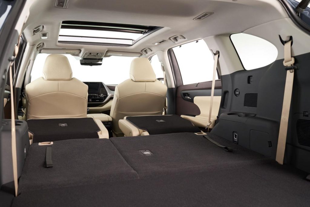 hd-new_york_2019_toyota_highlander_1
