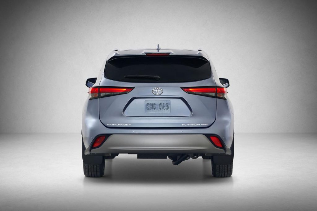 hd-new_york_2019_toyota_highlander_1-5