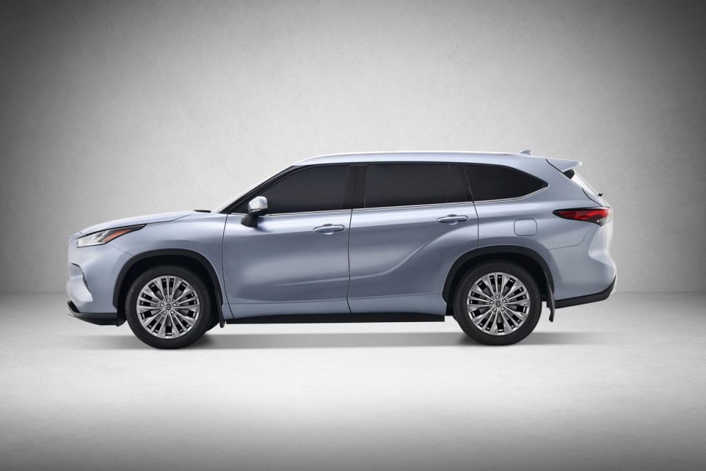 hd-new_york_2019_toyota_highlander_1-8
