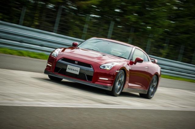 hd-nissan_gt_r_my_2015_volution_continue_1-5