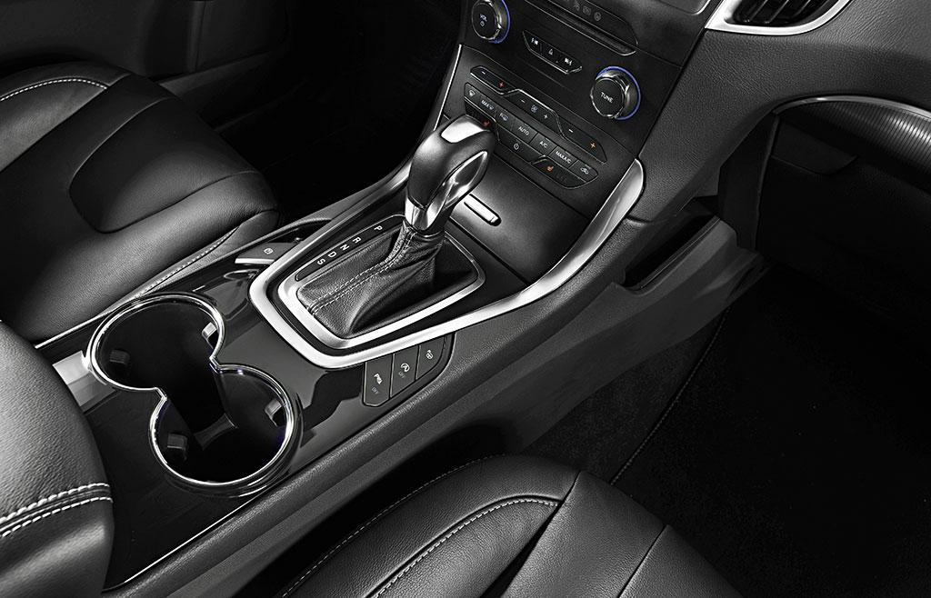 hd-paris_2014_le_ford_s_max_officiel_1-10
