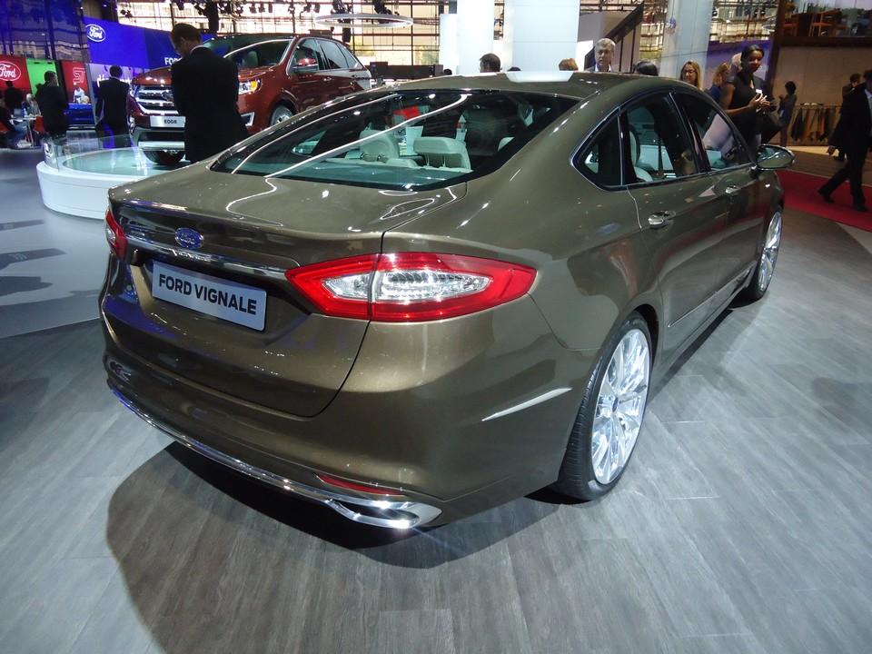 hd-paris_2014_live_ford_mondeo_vignale_1-2