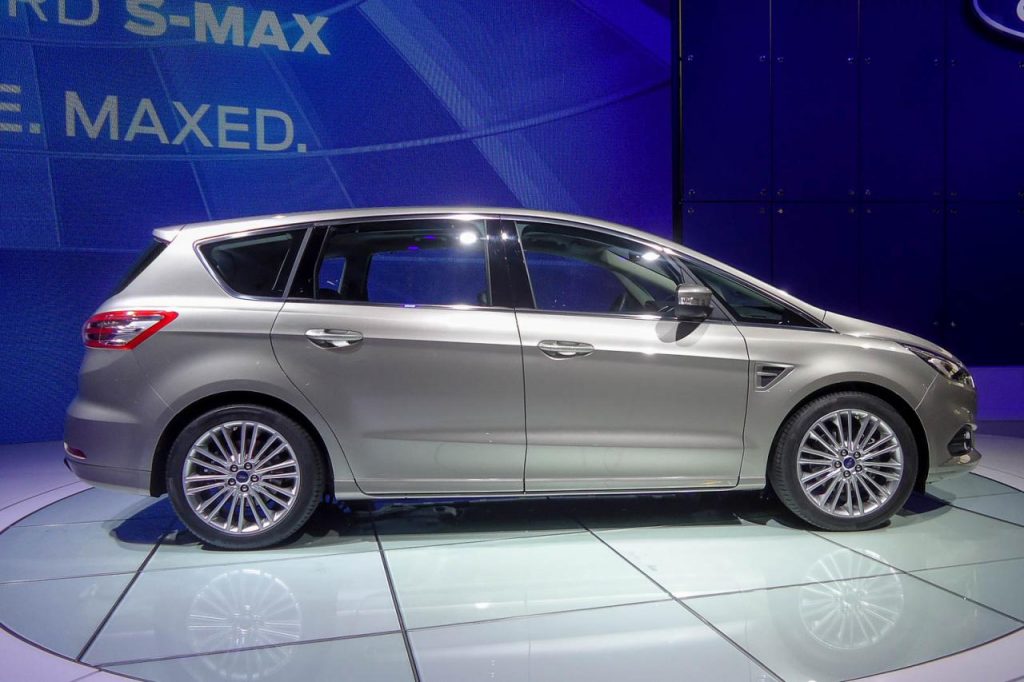 hd-paris_2014_live_ford_s_max_1-4