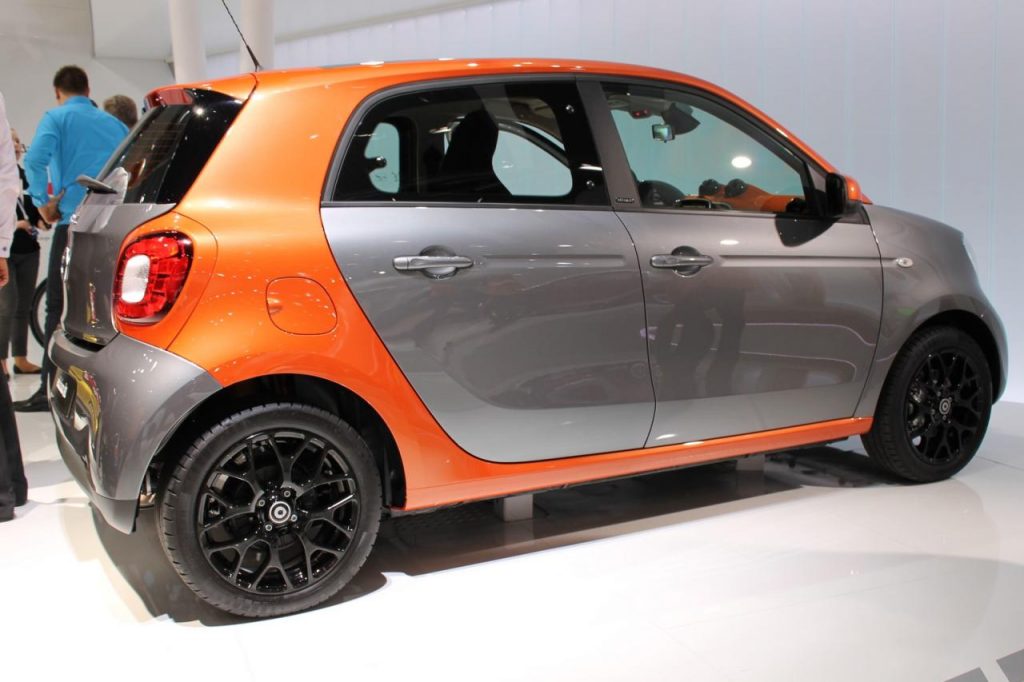 hd-paris_2014_live_smart_forfour_1-8