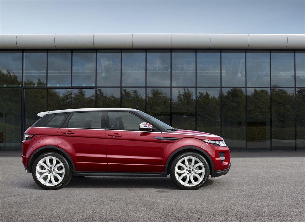 hd-paris_2014_range_rover_evoque_sw1_1-6