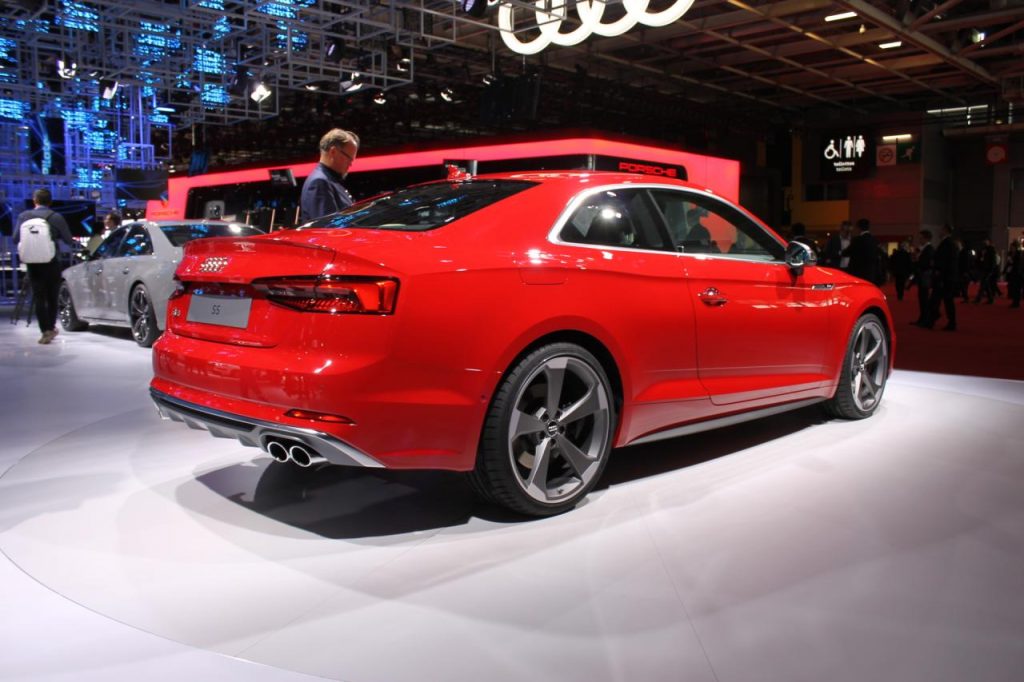hd-paris_2016_live_audi_s5_coup_1-5