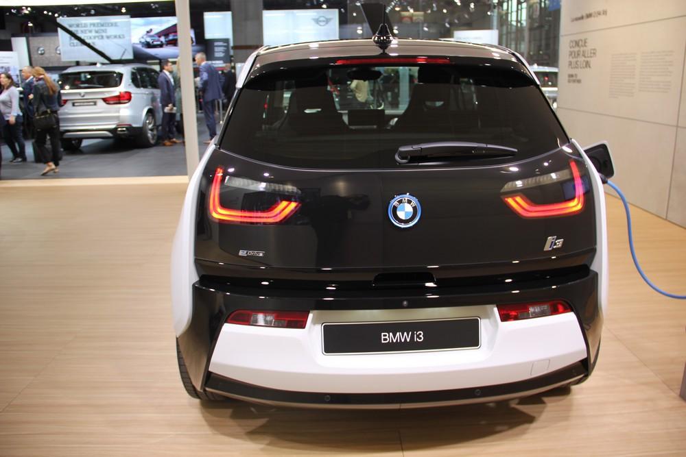 hd-paris_2016_live_bmw_i3_1-2