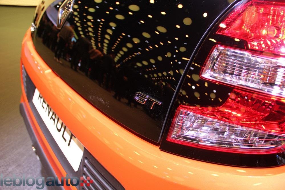 hd-paris_2016_live_twingo_gt_1-4