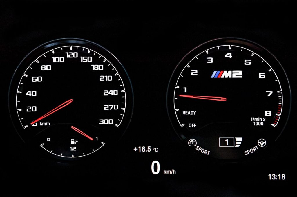 hd-pkin_2018_bmw_m2_competition_1-25