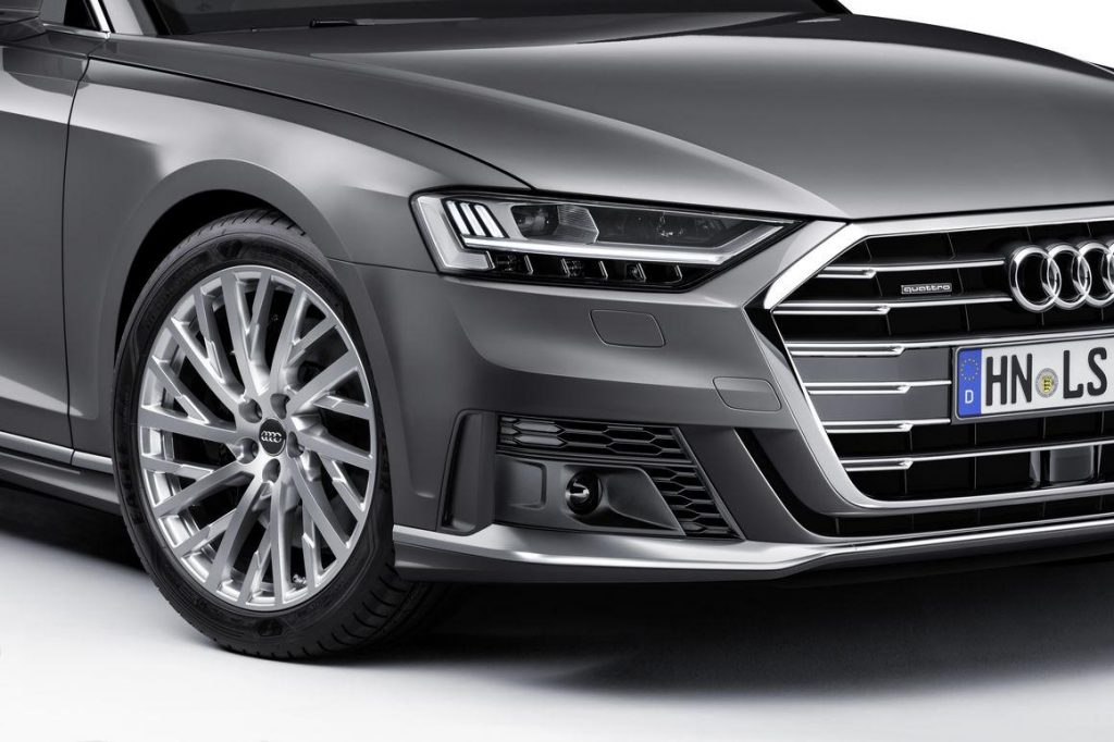 hd-plus_de_dynamisme_pour_l_audi_a8_1-1