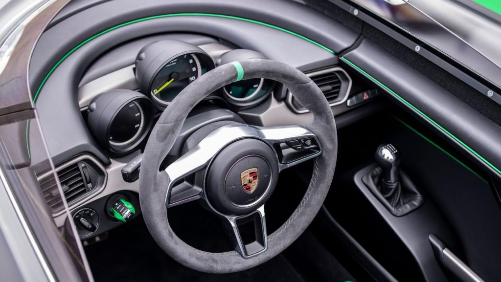 hd-porsche_dvoile_un_projet_bergspyder_mort_n_1-3