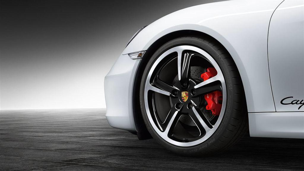 hd-porsche_exclusive_et_un_cayman_s_1