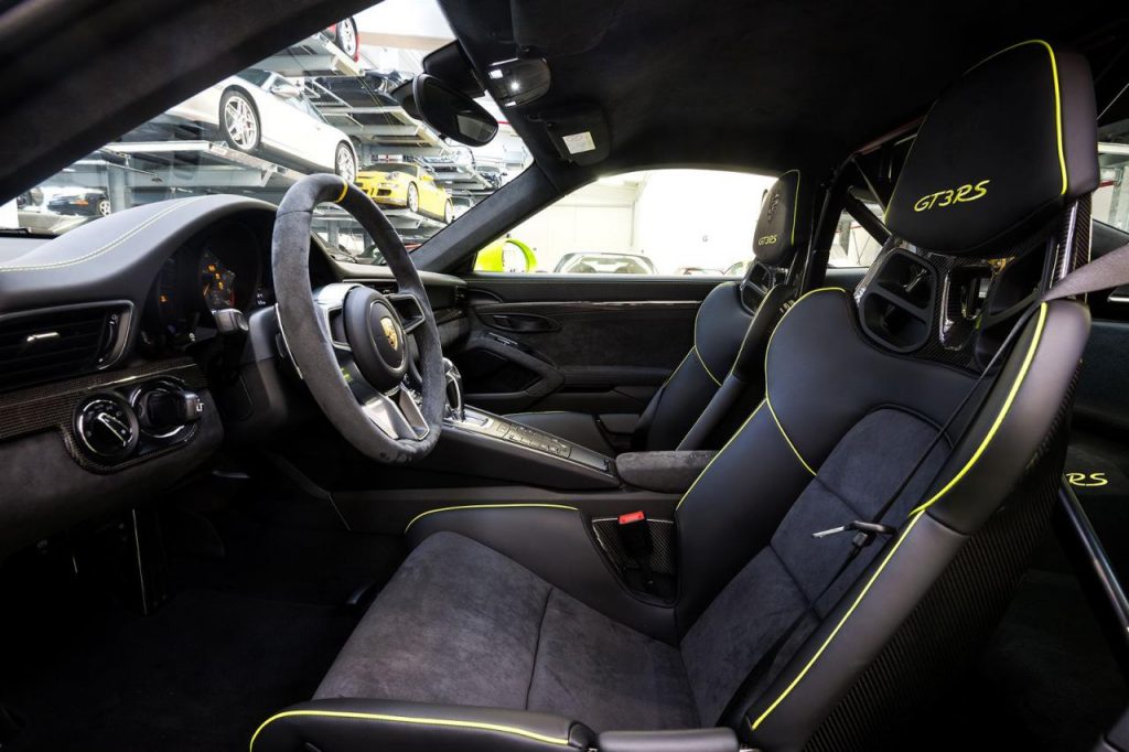 hd-porsche_exclusive_et_une_911_gt3_rs_1-8