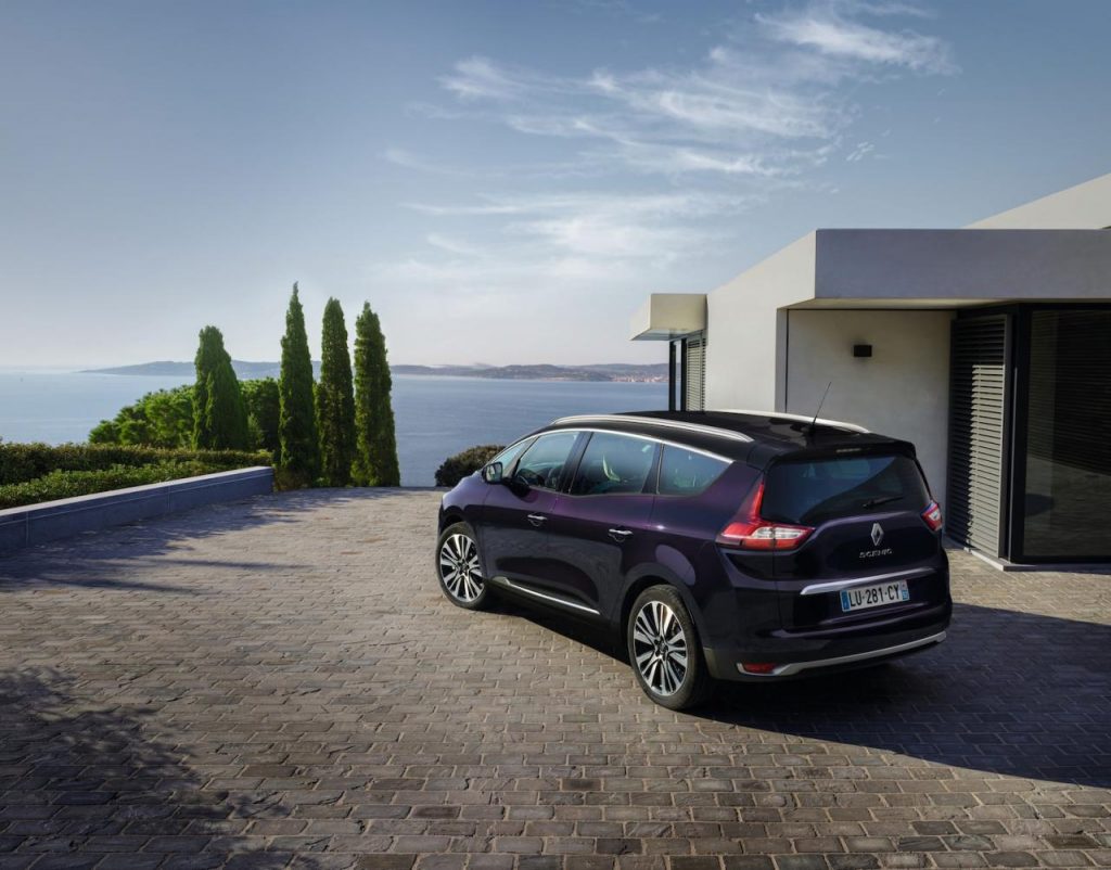 hd-renault_scenic_et_grand_scenic_initiale_paris_1-32