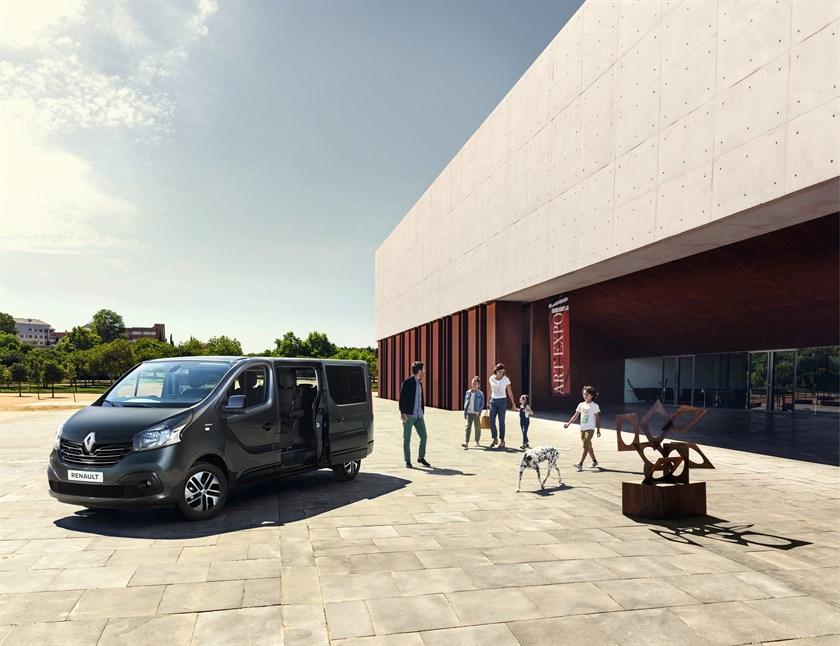 hd-renault_trafic_spaceclass_escapade_1-7