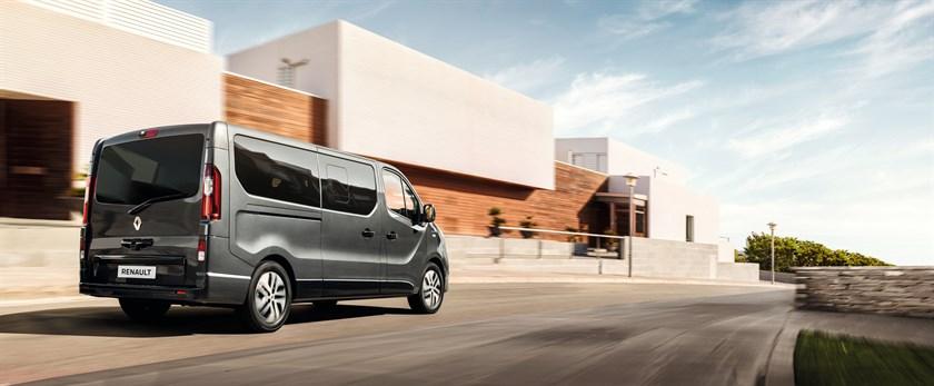hd-renault_trafic_spaceclass_escapade_1-8