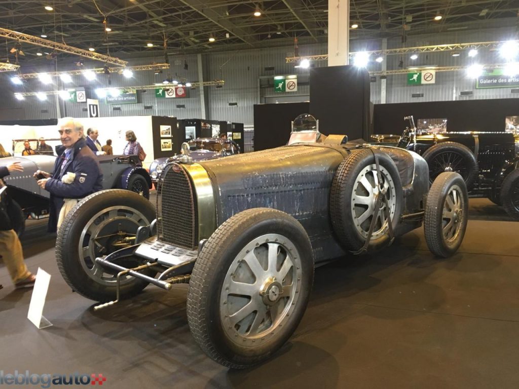 hd-retromobile_2017_live_bugatti_rencontre_bentley_1
