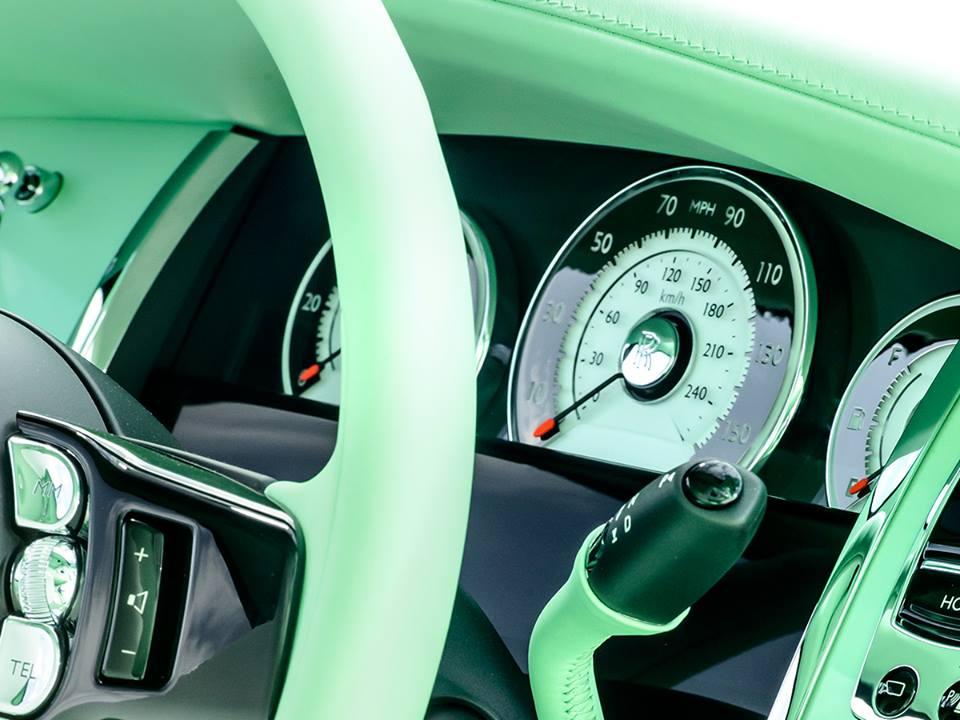 hd-rolls_royce_wraith_pearl_jade_unique_1-4