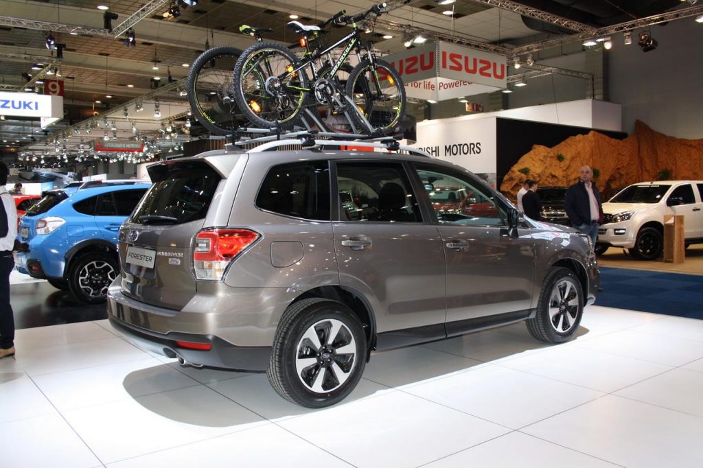 hd-salon_de_bruxelles_2016_live_subaru_forester_1-4