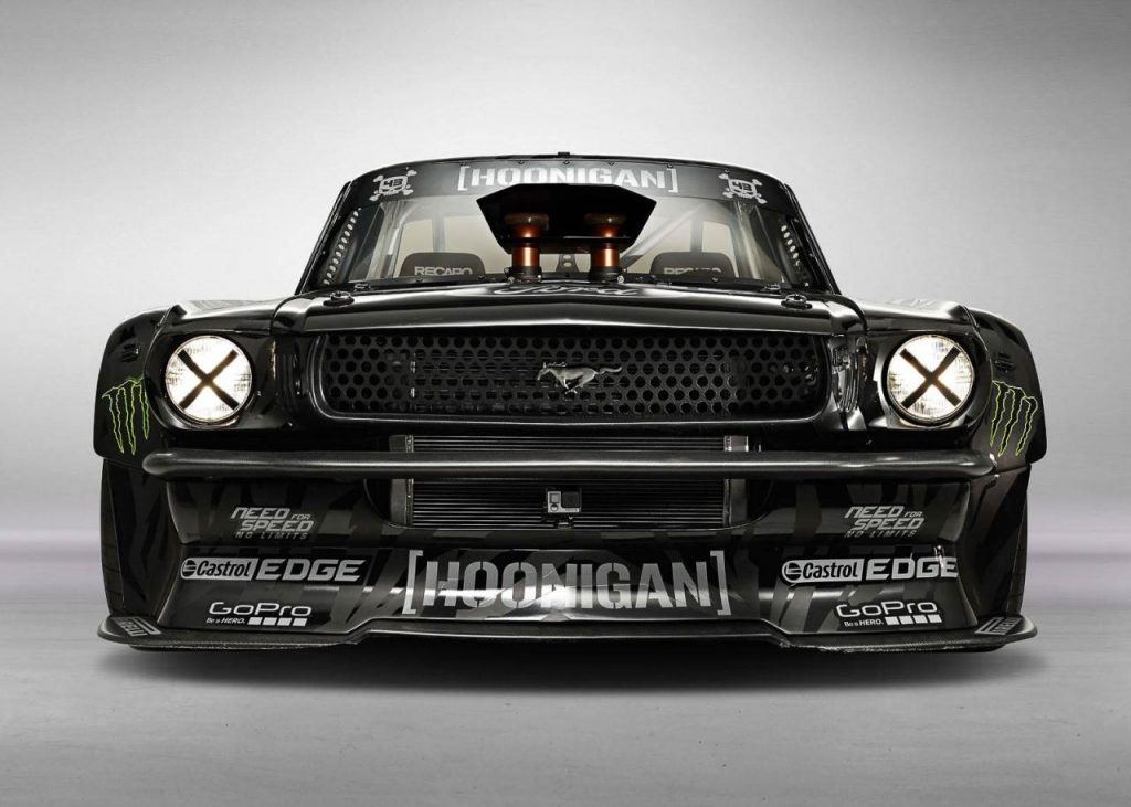 hd-sema_2014_ken_block_passe_la_ford_mustang_1-1