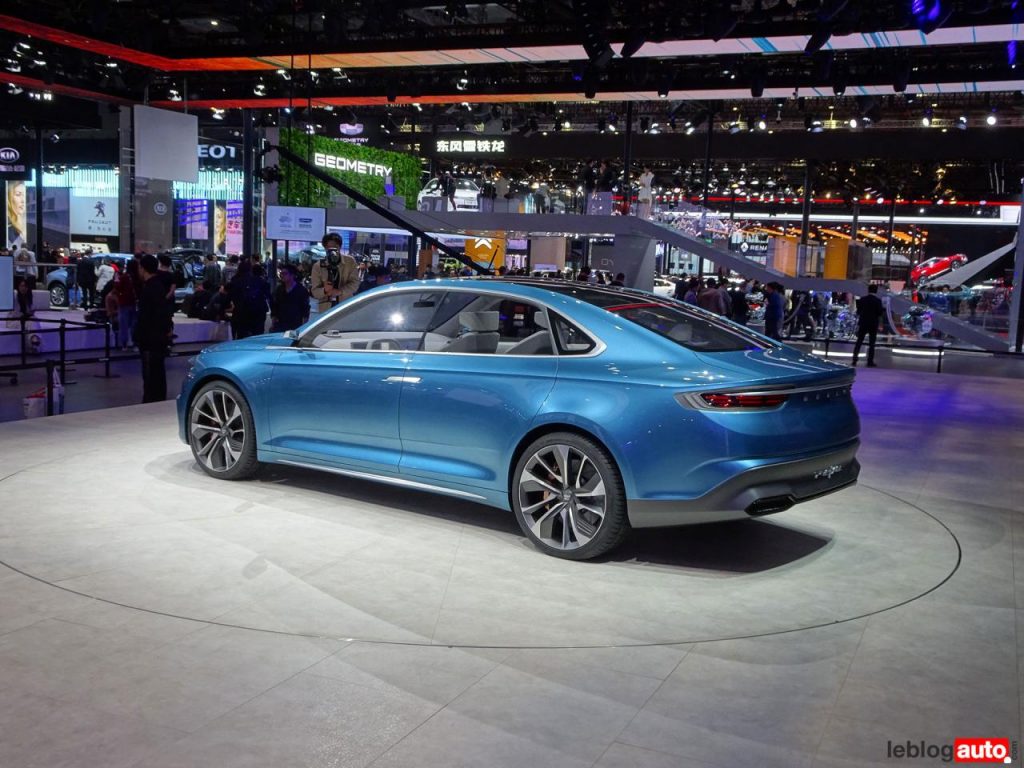 hd-shanghai_2019_geely_geometry_a_preface_et_binyue_phev_2