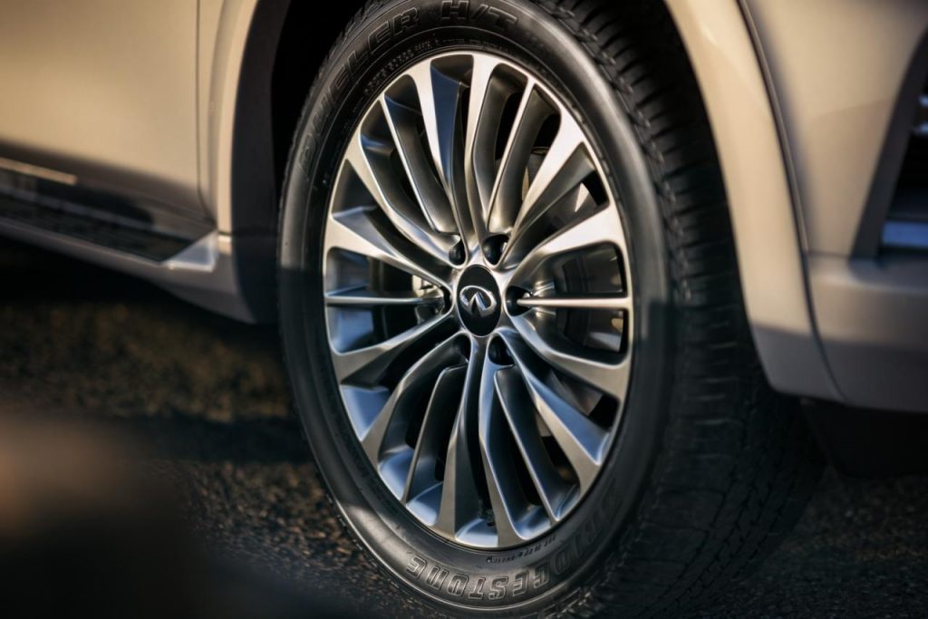 hd-teaser_infiniti_qx80_1-2