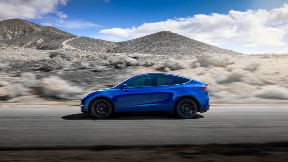hd-tesla_model_y_la_model_3_idale_1-4
