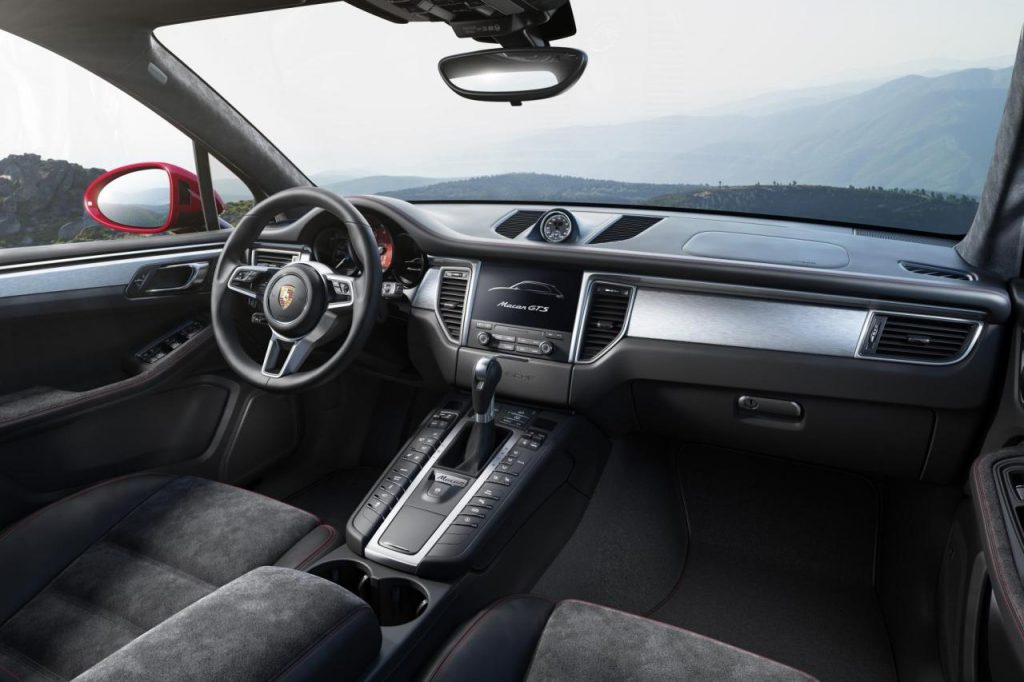 hd-tokyo_2015_porsche_macan_gts_1-1