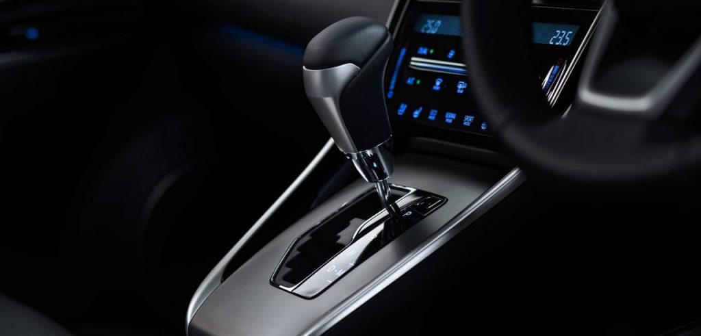hd-toyota_harrier_restyl_1-14
