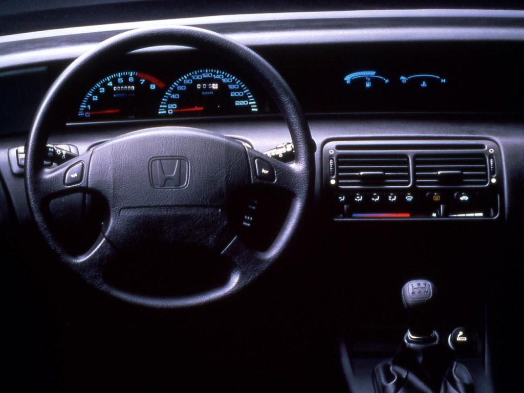hd-un_t_au_japon_honda_prelude_iv_1991_1996_1-1