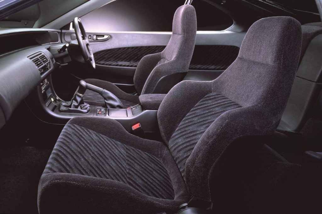 hd-un_t_au_japon_honda_prelude_iv_1991_1996_1-3