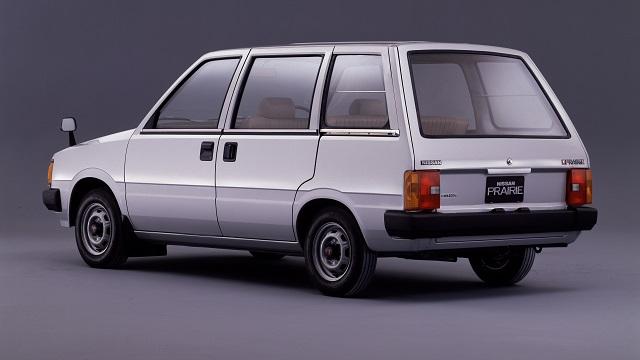hd-un_t_au_japon_nissan_prairie_1981_1998_1-3