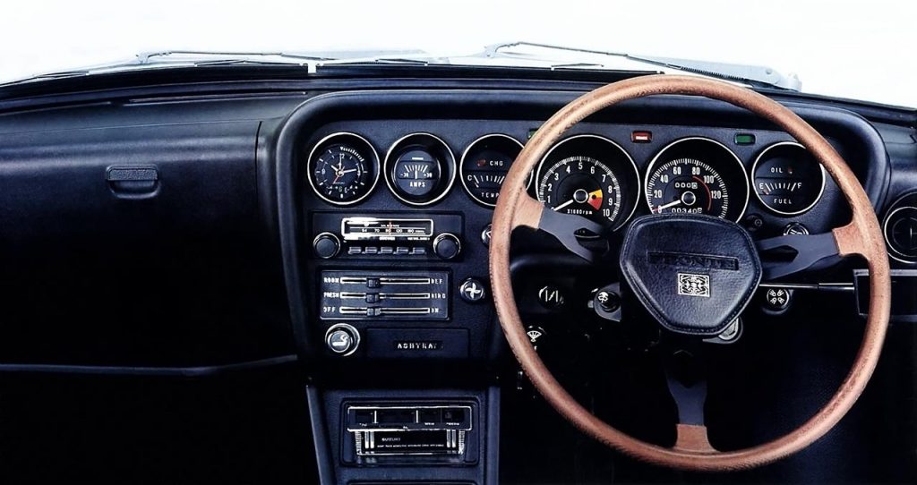 hd-un_t_au_japon_suzuki_fronte_coup_1971_1976_1