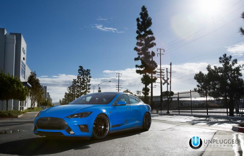 hd-unplugged_performance_carbonise_la_tesla_s_1-2