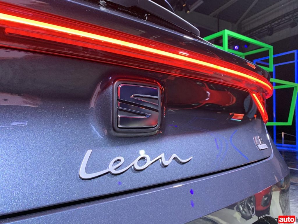 hd-voici_la_nouvelle_seat_leon_en_live_1-1